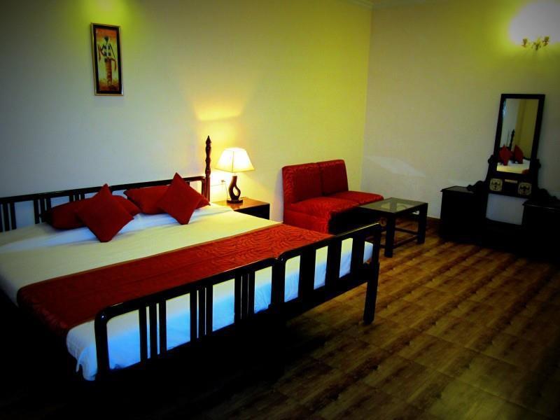 Hotel Harsh Ananda Prayagraj Chambre photo